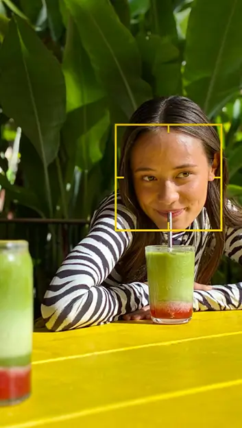 48MP Fusion камера. Портрети от следващо поколение. 256/512GB памет - мобилен екран