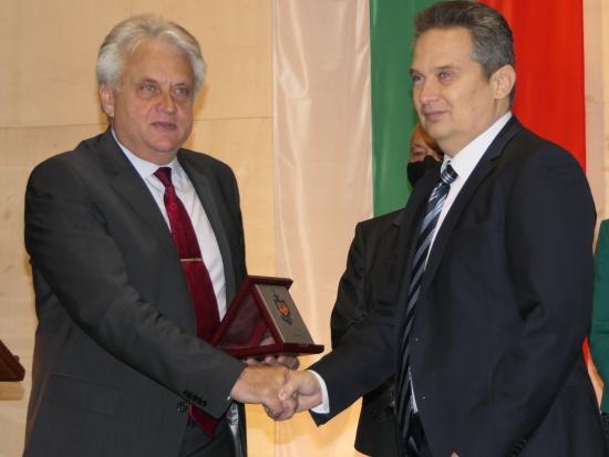 Vivacom получи награда от МВР за активните си действия в борбата с телефонни измами